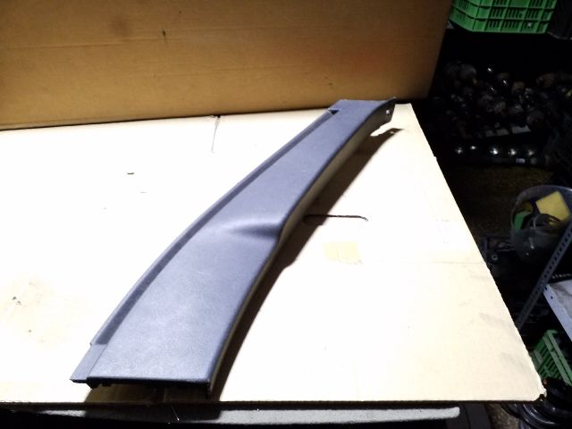 bontott RENAULT SCÉNIC II Jobb Műszerfal Díszléc