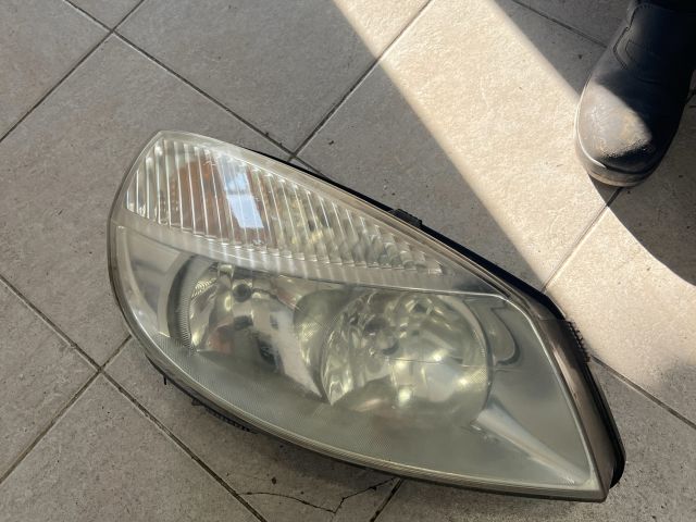 bontott RENAULT SCÉNIC II Jobb Xenon Fényszóró