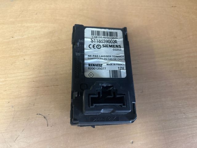 bontott RENAULT SCÉNIC II Kártyaolvasó