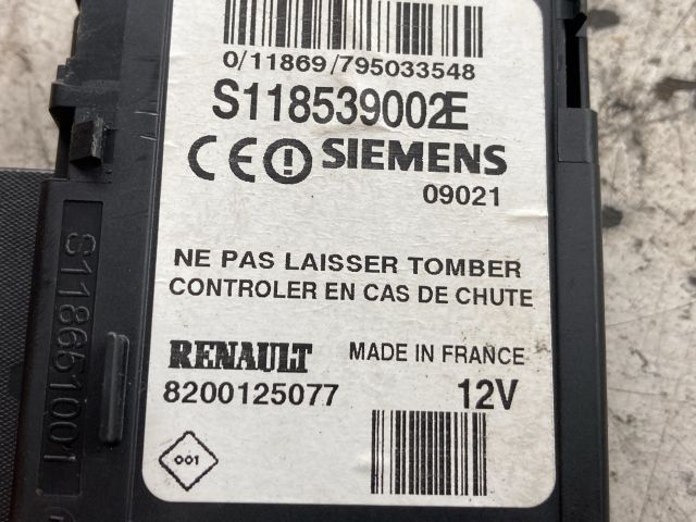 bontott RENAULT SCÉNIC II Kártyaolvasó