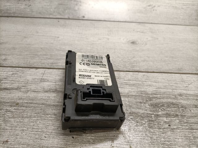 bontott RENAULT SCÉNIC II Kártyaolvasó