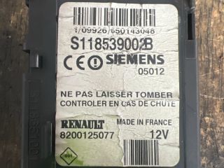 bontott RENAULT SCÉNIC II Kártyaolvasó