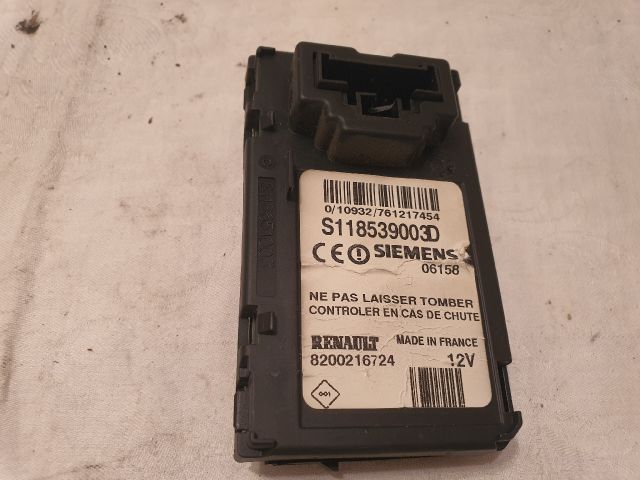 bontott RENAULT SCÉNIC II Kártyaolvasó