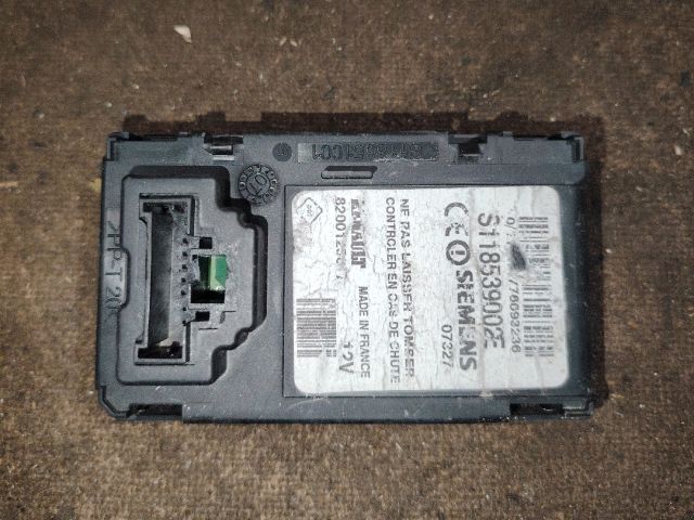 bontott RENAULT SCÉNIC II Kártyaolvasó