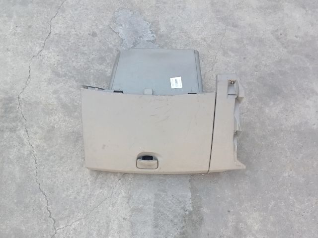 bontott RENAULT SCÉNIC II Kesztyűtartó