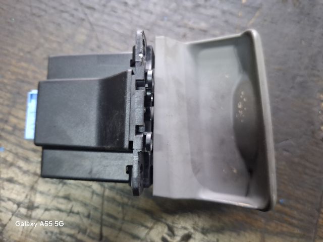 bontott RENAULT SCÉNIC II Kézifék Kapcsoló