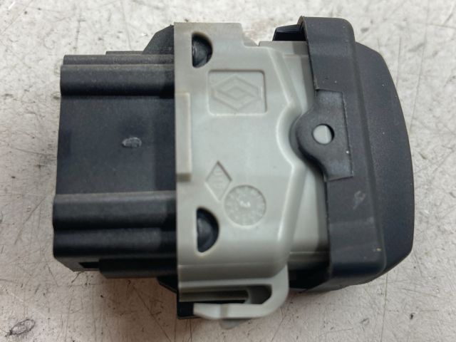 bontott RENAULT SCÉNIC II Kipörgésgátló Kapcsoló