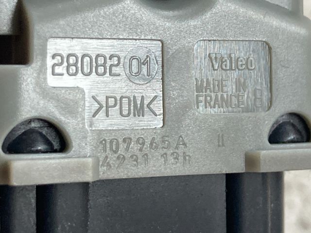 bontott RENAULT SCÉNIC II Kipörgésgátló Kapcsoló