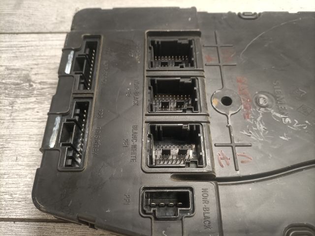 bontott RENAULT SCÉNIC II Komfort Elektronika