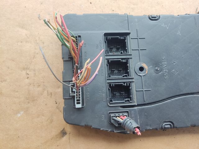 bontott RENAULT SCÉNIC II Komfort Elektronika