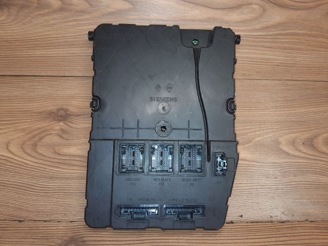 bontott RENAULT SCÉNIC II Komfort Elektronika