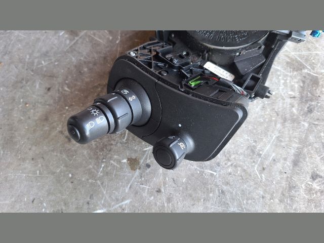 bontott RENAULT SCÉNIC II Komplett Kormánykapcsoló (Bajuszkapcsoló)