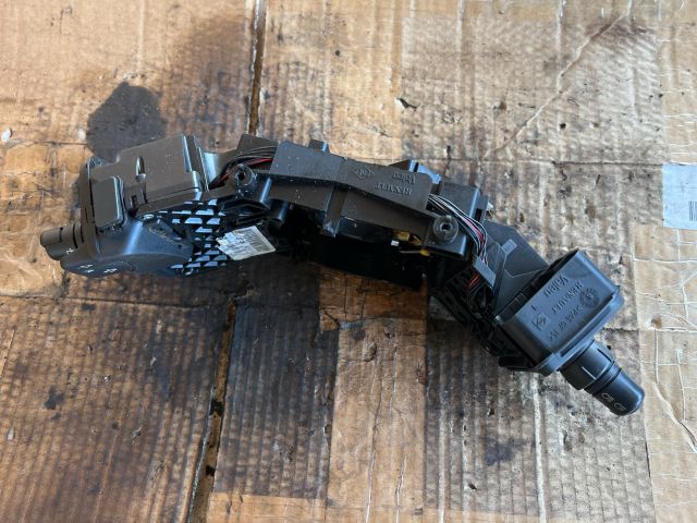 bontott RENAULT SCÉNIC II Komplett Kormánykapcsoló (Bajuszkapcsoló)