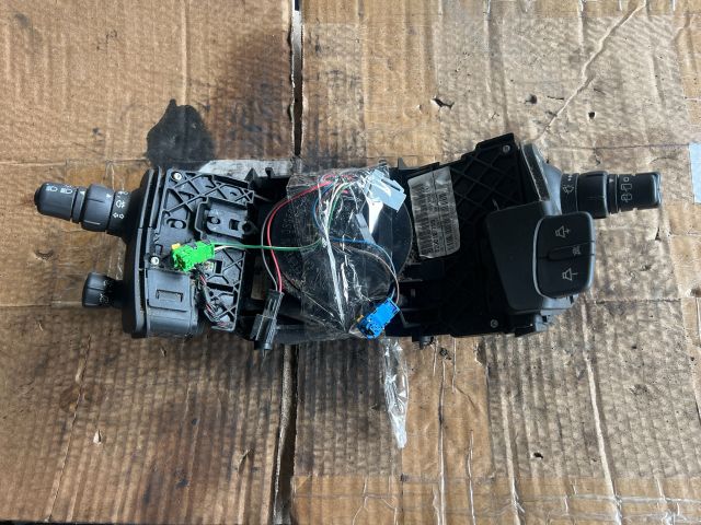 bontott RENAULT SCÉNIC II Komplett Kormánykapcsoló (Bajuszkapcsoló)