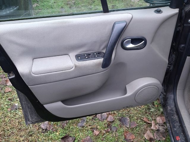 bontott RENAULT SCÉNIC II Könyöklő