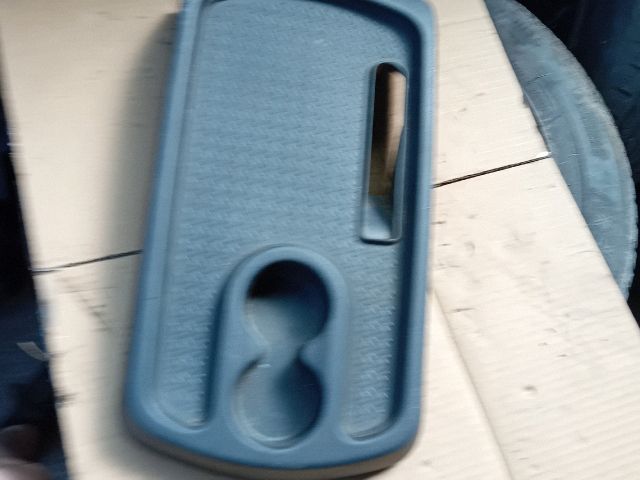 bontott RENAULT SCÉNIC II Középkonzol Keret