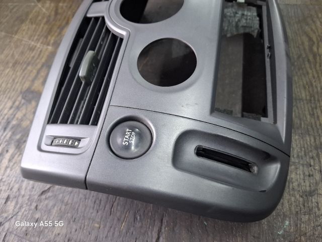 bontott RENAULT SCÉNIC II Középkonzol Keret