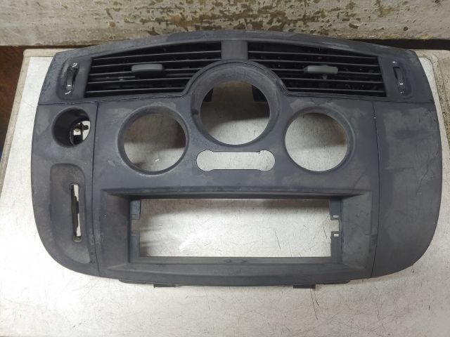 bontott RENAULT SCÉNIC II Középkonzol Keret