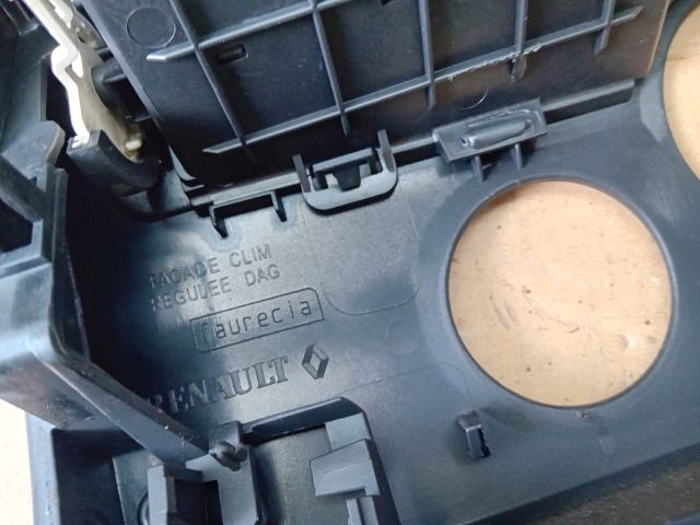 bontott RENAULT SCÉNIC II Középkonzol Keret