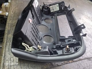 bontott RENAULT SCÉNIC II Középkonzol Keret