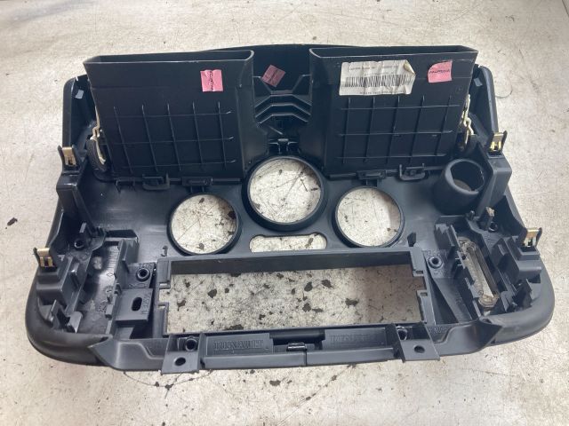 bontott RENAULT SCÉNIC II Középkonzol Keret