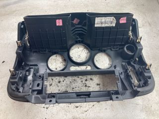 bontott RENAULT SCÉNIC II Középkonzol Keret