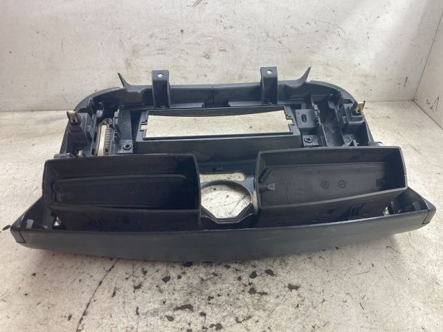 bontott RENAULT SCÉNIC II Középkonzol Keret