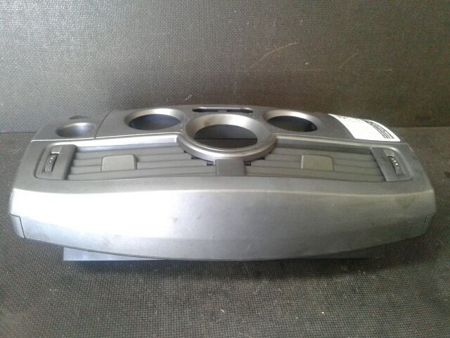 bontott RENAULT SCÉNIC II Középső Szellőző