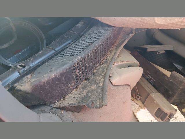 bontott RENAULT SCÉNIC II Középső Szellőző