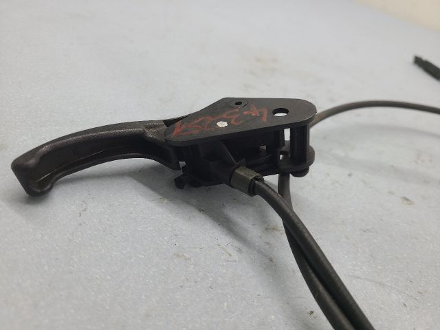 bontott RENAULT SCÉNIC II Motorháztető Nyitó Kar / Gomb