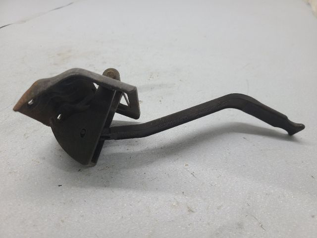 bontott RENAULT SCÉNIC II Motorháztető Nyitó Kar / Gomb