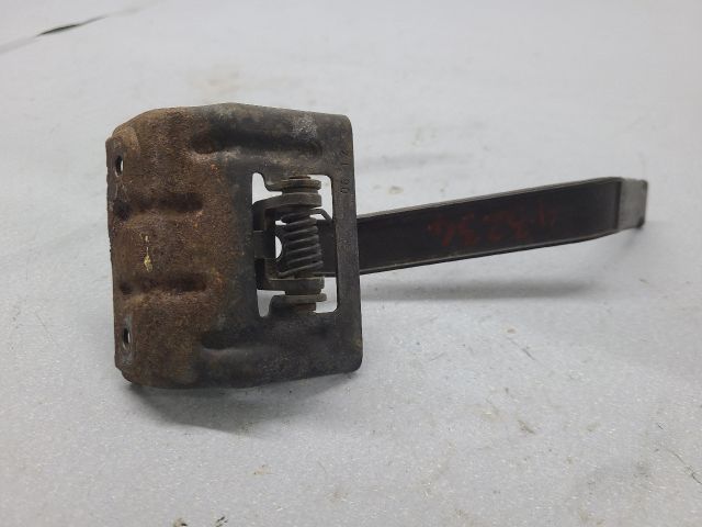 bontott RENAULT SCÉNIC II Motorháztető Nyitó Kar / Gomb