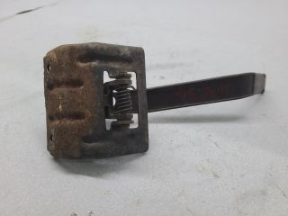 bontott RENAULT SCÉNIC II Motorháztető Nyitó Kar / Gomb