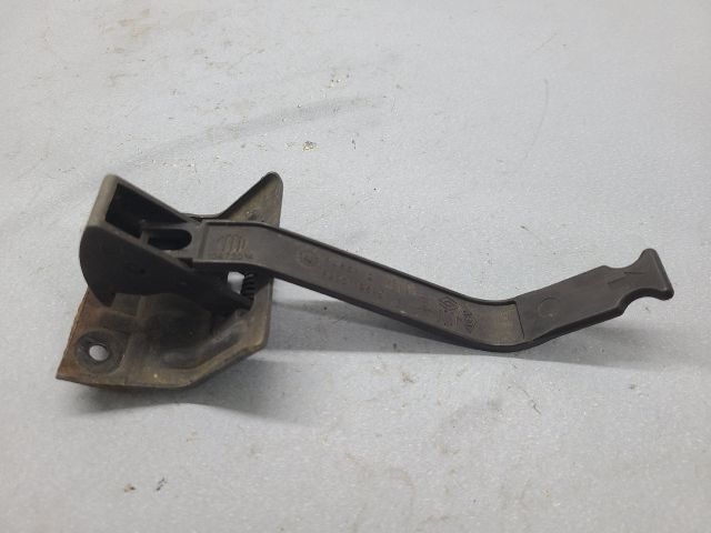 bontott RENAULT SCÉNIC II Motorháztető Nyitó Kar / Gomb