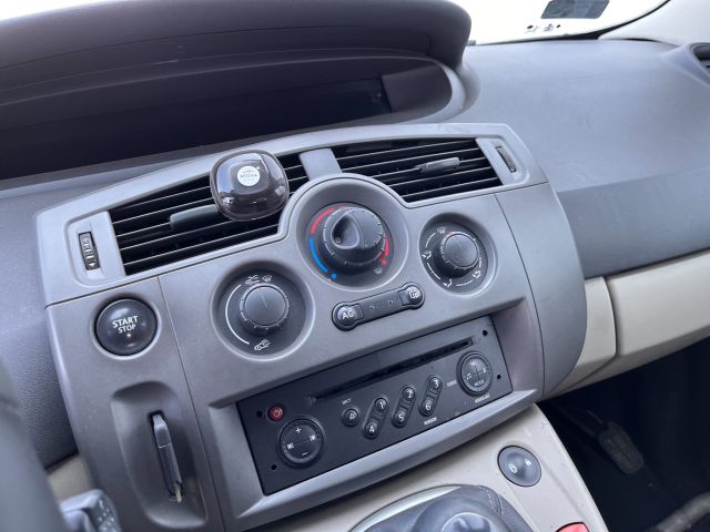 bontott RENAULT SCÉNIC II Motorháztető