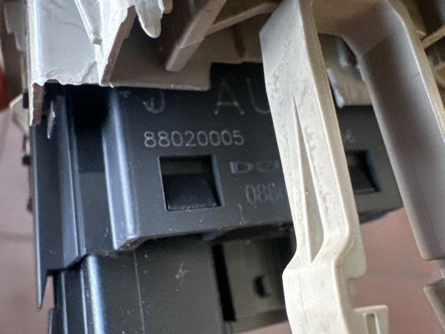 bontott RENAULT SCÉNIC II Műszerfal Fényerő Szabályzó