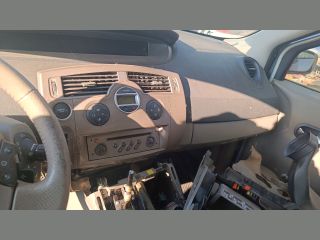 bontott RENAULT SCÉNIC II Műszerfal Héj