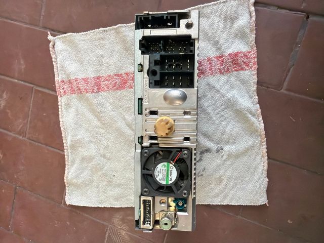 bontott RENAULT SCÉNIC II Navigációs Fejegység