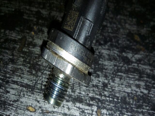 bontott RENAULT SCÉNIC II Nyomásszabályzó Szelep