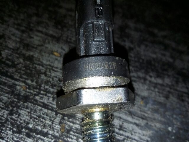 bontott RENAULT SCÉNIC II Nyomásszabályzó Szelep