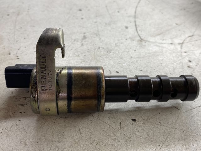 bontott RENAULT SCÉNIC II Olajnyomás Szelep Okoskerékhez