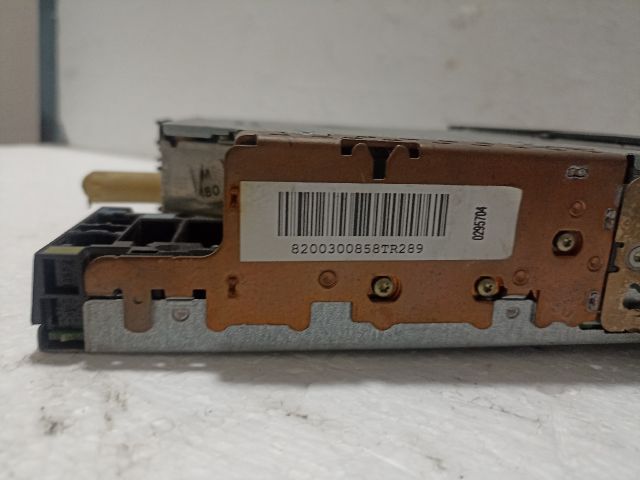 bontott RENAULT SCÉNIC II Rádió / CD