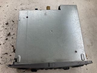 bontott RENAULT SCÉNIC II Rádió / CD