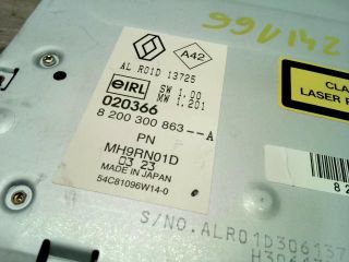 bontott RENAULT SCÉNIC II Rádió / CD