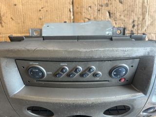 bontott RENAULT SCÉNIC II Rádió / CD