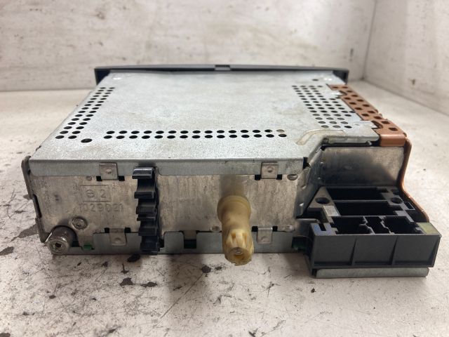 bontott RENAULT SCÉNIC II Rádió / CD