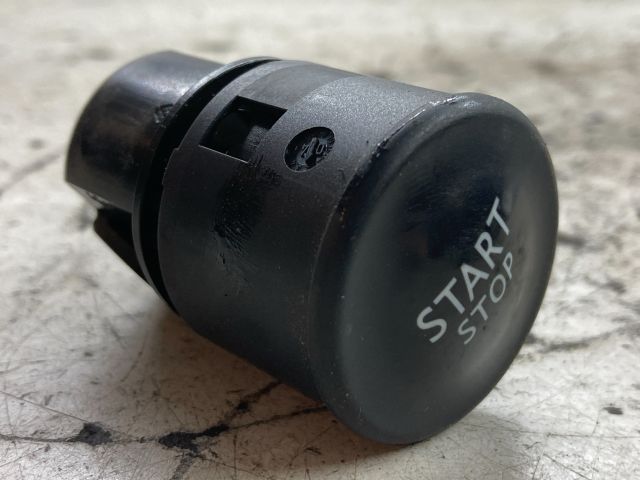 bontott RENAULT SCÉNIC II Start / Stop Indító Gomb