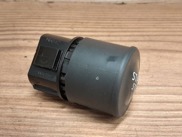 bontott RENAULT SCÉNIC II Start / Stop Indító Gomb