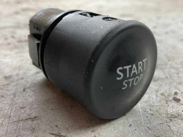 bontott RENAULT SCÉNIC II Start / Stop Indító Gomb