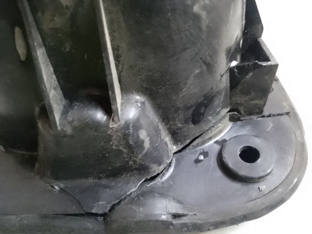 bontott RENAULT SCÉNIC II Tankajtó